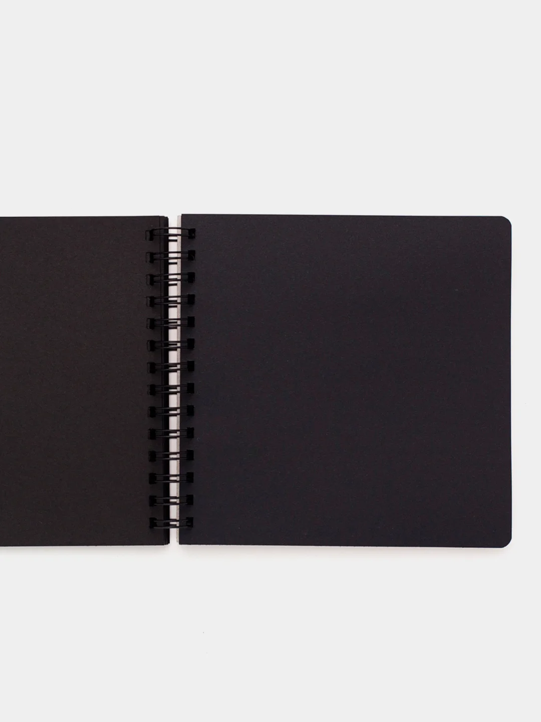 Скетчбук Малевичъ для графики Graf'Art, Total Black, 150 г/м, 19x19 см, 60л