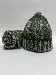 Зеленый комплект шапка женская на флисе + снуд в два оборота
