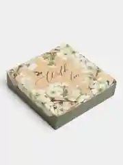 Зеленый коробка подарочная картонная 14*14 см