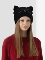 Черный вязаная шапка, с ушками