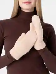 Светло-бежевый варежки женские