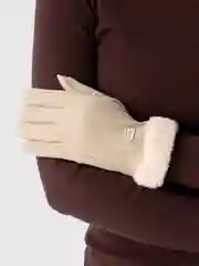 Бежевый перчатки женские