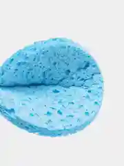 Лазурный спонж для умывания пористый