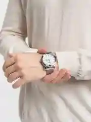 Белый часы мужские на магните, с коробкой
