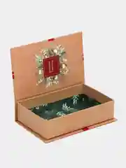 Бежевый коробка - книга "Новый год", 20 х 12.5 х 5 см