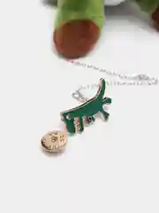 Зеленый металлический пин с цепочкой /Значок для одежды и аксессуаров