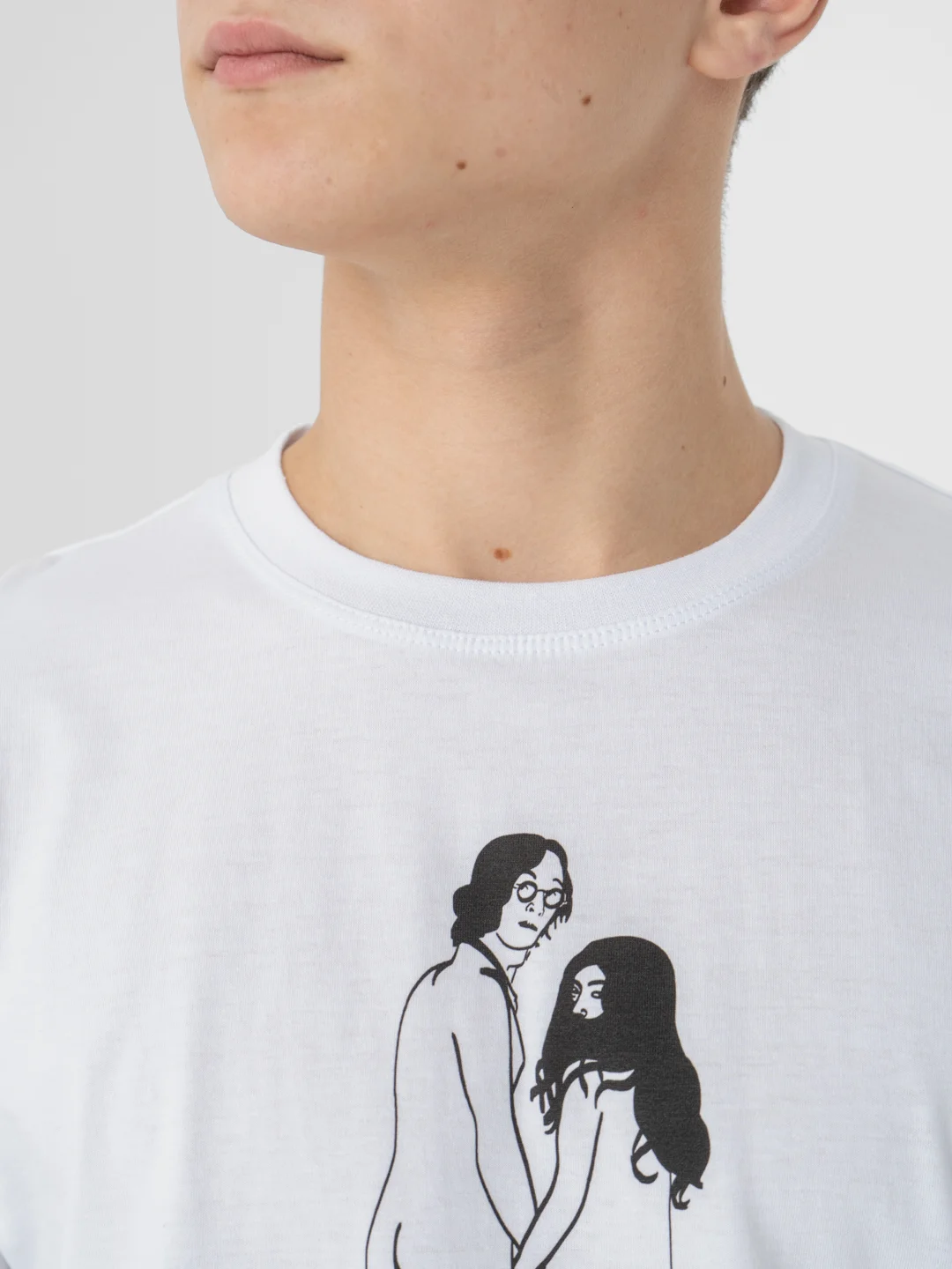 Футболка унисекс, с принтом "All you need is clothes"