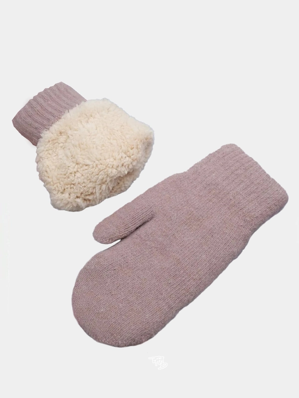 Варежки женские