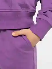 Аметистовый спортивный костюм для девочки