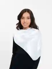 Белый платок на голову женский