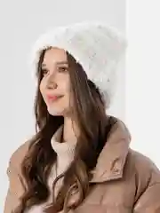 Белый меховая шапка, вязаная панама