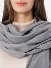Серый шарф женский