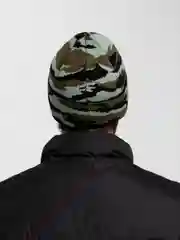 Зеленый шапка бини камуфляжная