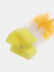 Желтый ершик для мытья детских бутылочек