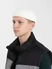 Белый шапка бини вязанная, зимняя, молодёжная, унисекс