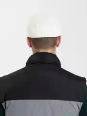 Белый шапка бини вязанная, зимняя, молодёжная, унисекс