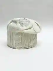 Молочный шапка объемная двойной вязки МЕЛИССА, женская бини