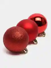 Красный набор елочных игрушек