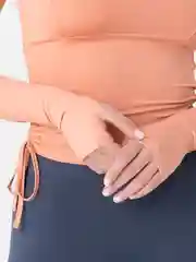 Кораллово-розовый топ спортивный на завязках