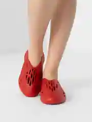 Красный изиходы, сабо, кроссовки, аквашузы мужские  IZI, размеры 39-44