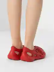 Красный изиходы, сабо, кроссовки, аквашузы мужские  IZI, размеры 39-44