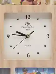 Дизайнерские настенные часы