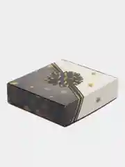 Серый коробка подарочная, складная "Праздник", 20 х 18 х 5 см