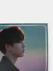 Желтый наклейка на банковскую карту stray kids