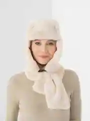 Молочный шапка - ушанка женская