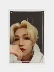 Горчичный наклейка на банковскую карту stray kids