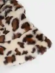 Бежевый панама меховая с принтом "Cow"