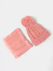 Розовый комплект: шапка и снуд