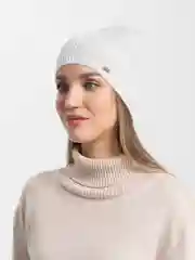 Белый женская шапка
