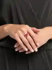 Красный акриловое кольцо