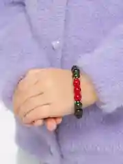 Красный браслет детский шар №6, d=5см