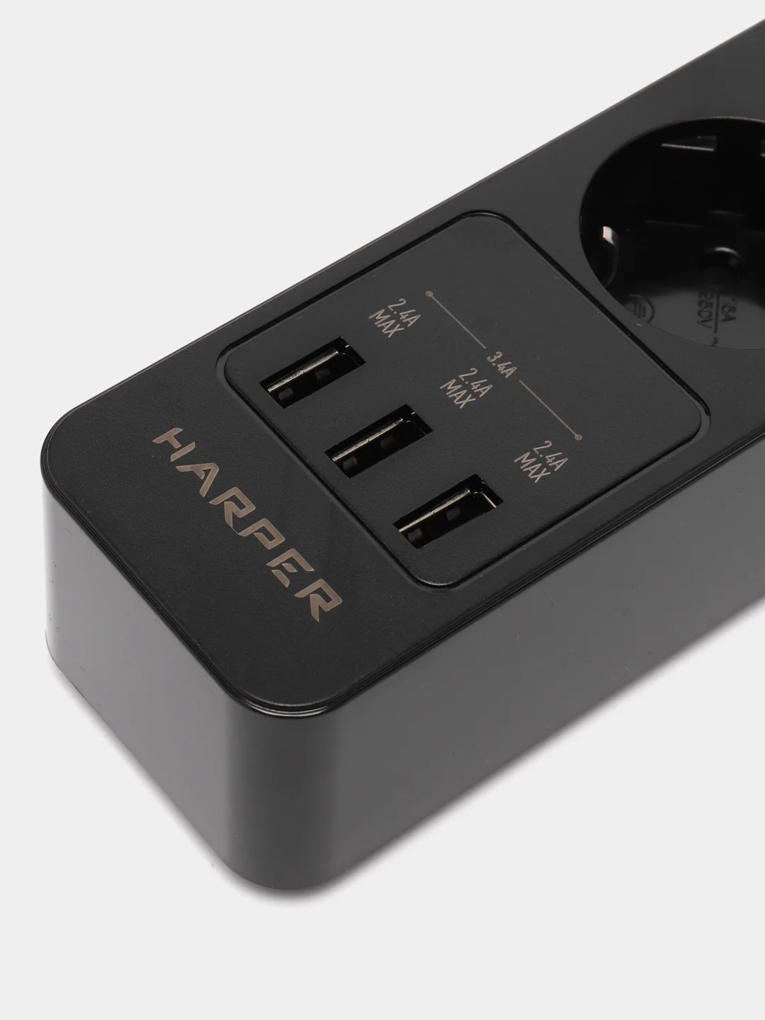 Черный сетевой фильтр Harper UCH-560, 3 метра, 5 розеток, 3 USB, 4000 Вт