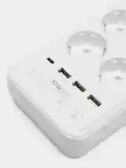 Сетевой фильтр Harper UCH-650 8 розеток,3-USB по 2,4А и 1-USB Type-C Power Delivery (20Вт)
