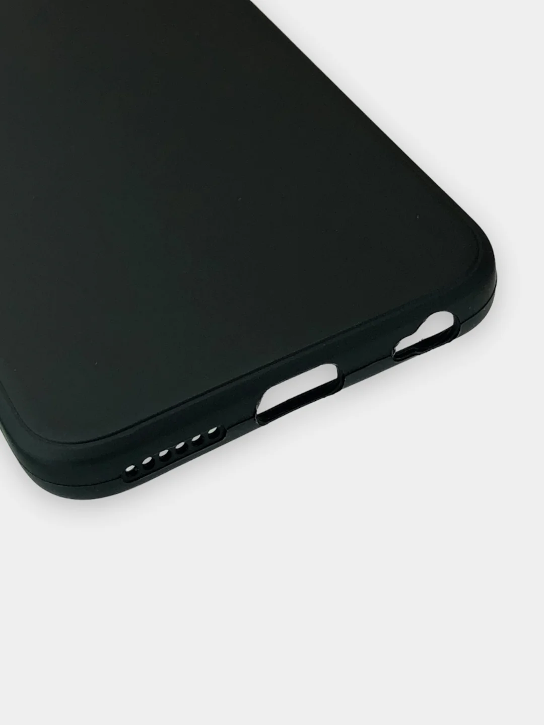 Чехол Apple iPhone 6 / 6s черный силиконовый