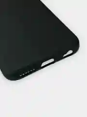 Чехол Apple iPhone 6 / 6s черный силиконовый
