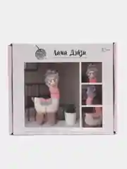 Алый набор для вязания мягкой игрушки "Лама Дэйзи", "Звёздочки", "Львёнок Чарли"