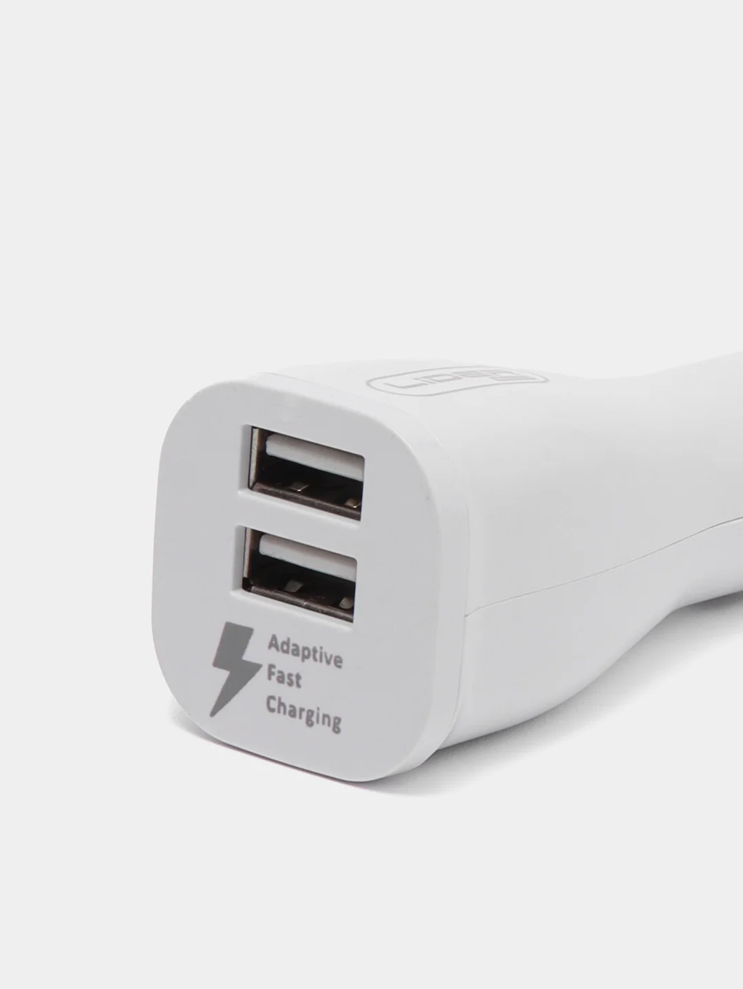 Белый автомобильное зарядное устройство, 12в, 2 порта USB/зарядка в машину в прикуриватель
