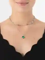 Серебряная цепочка, чокер на шею с зеленым камнем