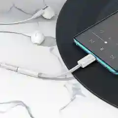 Белый переходник USB-C на 3.5 мм, поддержка проводного управления и микрофона