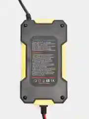 Автомобильное зарядное устройство для аккумулятора