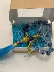 Белый четки автомобильные/тасбих ( в подарочной коробке)