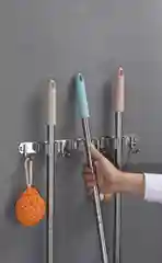 Серебряный держатель для швабры