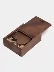 Коричневый флеш-накопитель USB деревянный в форме "Сердце"
