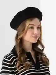 Черный берет