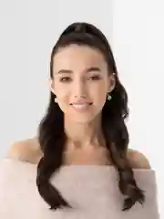 Белый серьги с камнем
