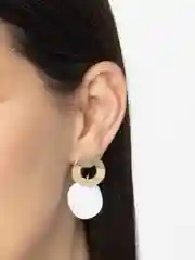 Белый серьги гвоздики Amata